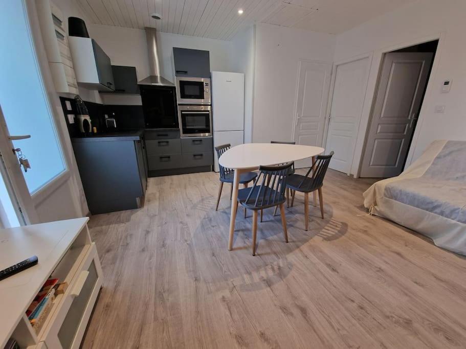 Apartment Superbe Renove A Neuf Centre Bourg Brem-Sur-Mer